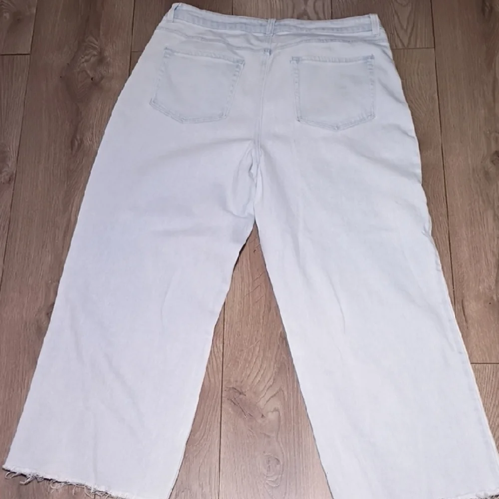 Stylish‎ Light Blue Wide Leg Jeans with Rhinestones